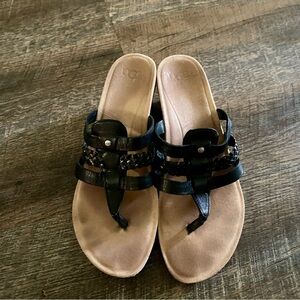 Ugg Women's Maddie Leather, Suede, Cork Black Wedge Thong Slides Sandals Sz 9